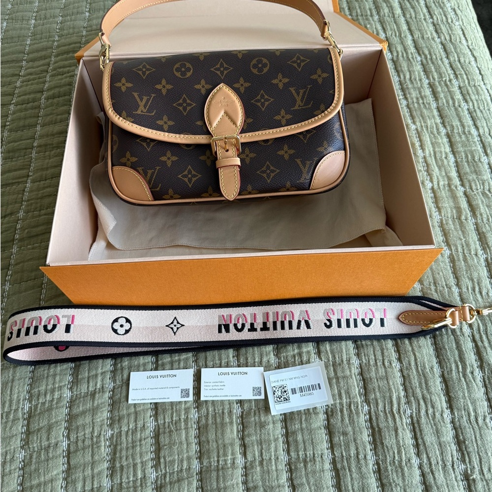 Louis Vuitton Brown Tan Shoulder Crossbody Bag Monogram Diane